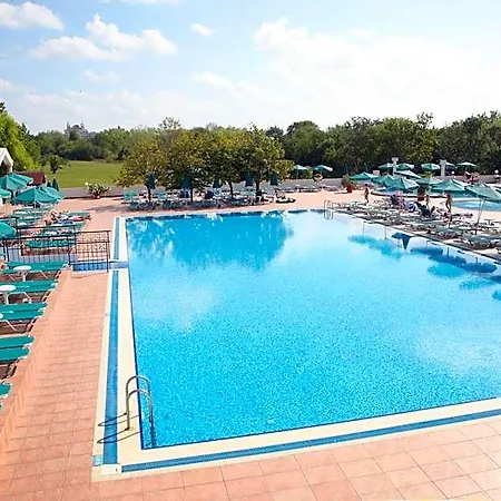 Hotel Duni Village