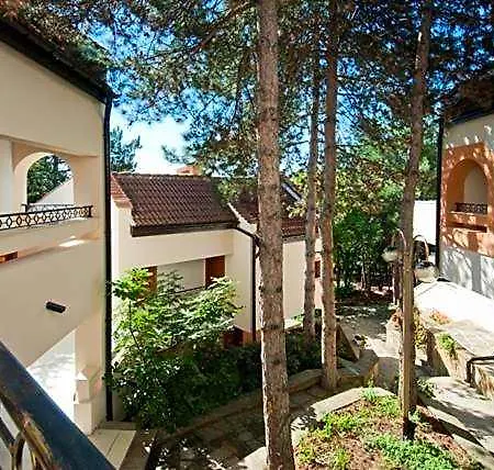 Duni Village 4*
