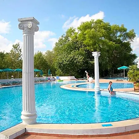 Hotel Duni Village Dyuni