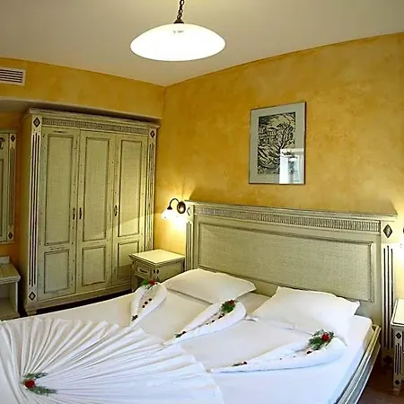 Duni Village Hotel